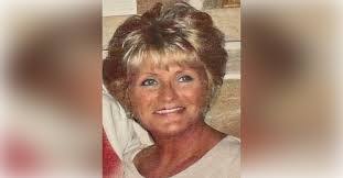 Lorraine Hyatt's Instagram, Twitter & Facebook