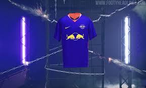 Im nächsten jahr findest du bei uns auch wieder das neue rb leipzig trikot 2021/2022 zum absoluten bestpreis, das gilt natürlich für beide trikotvarianten. Rb Leipzig 20 21 Auswartstrikot Veroffentlicht Nur Fussball