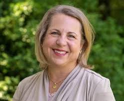 Suzanne Schafer's Instagram, Twitter & Facebook