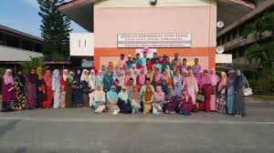 Pembinaan surau sk kompleks gong badak telah dimulakan pada 15 november 2009 yang lalu bermula dengan penetapan arah kiblat oleh unit falak udm diketuai oleh encik baharrudin bin zainal. Sk Gong Badak Home Facebook