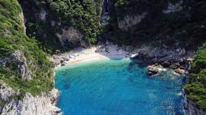 Ο ναός του αγίου ιωάννη του ρώσου βρίσκεται στο προκόπι και είναι αφιερωμένος στον ομώνυμο άγιο. Oi 10 Kalyteres Paralies Toy Phlioy Travelpass Gr