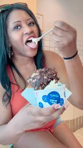 Shimmer & Shine ✨ 𝑯𝒂𝒑𝒑𝒚 𝑾𝒐𝒎𝒆𝒏'𝒔 𝑯𝒊𝒔𝒕𝒐𝒓𝒚 𝑴𝒐𝒏𝒕𝒉! 💃🏽  I started this month with the fifth annual Let's Talk Womxn Chi event. The  celebration was hosted by over 30 Chicago area leading