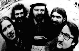 Der fraktionschef der grünen im gemeinderat erhielt am sonntag bei der. Der Junge Winfried Kretschmann Im Ild Rechts Gehorte Zum Umfeld Der Riedlinger Popgruppe Power Play Stuttgarter Nachrichten