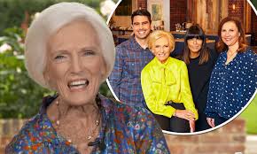 Buy thinkgeek products at gamestop. Mary Berry 85 Uses Binoculars From A Balcony To Judge Celebrity Best Home Cook Daily Mail Online