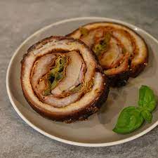 Fire up the yoder smokers pellet grill, it's grilled porchetta time! Porchetta Vom Grill Backdorf De Haussler Gmbh