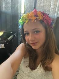 MARZIALE, SOPHIA DIANE INMATE ID: 462491 BOOKING DATE AND TIME 12/19/2025  13:43 GENDER F RACE W AGE 29 HEIGHT 5'04" WEIGHT 110 EYE COLOR BRO HAIR  COLOR BRO CHARGES TERRORISTIC THREAT CAUSE