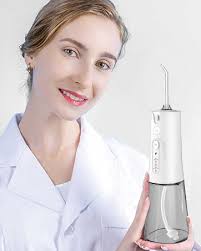 SURFOU Oral Irrigator Wireless Oral Irrigator 230 ml 5 Modes 7 Nozzles  Travel Water Flosser IPX7 Waterproof USB-C Rechargeable for Travel and Home  : Amazon.de: Health & Personal Care