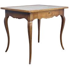 Have a question about bordeaux marble top traditional coffee table w/ cabriole legs cherry finish?our professional product specialists are ready and available to help answer your questions quickly. Cabriole Leg Tables 174 For Sale On 1stdibs