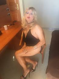 Asija robins trav... la regina del sesso di Salerno