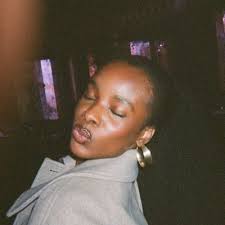 Demi Le Bon Bon (@bon_demi)