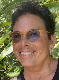 Ashley Gantz's Instagram, Twitter & Facebook