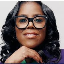 Paula Malek's Instagram, Twitter & Facebook