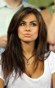 W krakowie z damianem gorawskim w 2005 r., fot. Simple Hairstyle For Brunettes W Volume Highlights Hair Beauty Brunette Beauty Beautiful Hair