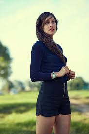 Eefje is a dutch artist, songwriter and producer who lives in ghent, belgium. Eefje De Visser Photo By Alek Muziek