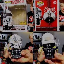 Funko is gearing up for the release of loki this week, with the reveal of the first 2 pop! La Banda De Heavy Metal Rock Espacio Funko Pop Facebook