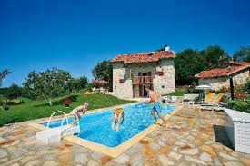 Gite De Charme Avec Piscine A Saint Julien De Toursac Cantal Auvergne Auvergne Rhone Alpes
