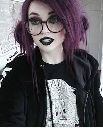 Gothicmakeup Beautifulgirl Witch Magic Horror Creepy Nailsoftheday Alternativemodel Darkness Fashio Goth Hair Gothic Hairstyles Girl With Purple Hair