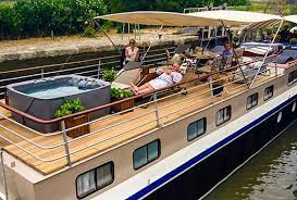 Demandez notre brochure et sélectionnez le. Flussschiffhotel Kanalbootes Ubernachten Office De Tourisme Du Canal Du Midi