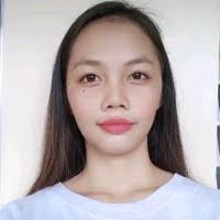 Danielle Ronan's Instagram, Twitter & Facebook