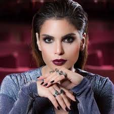 The surname howayek, hoyek, hawayek, hayek (in arabic حايك / حويّك / الحويّك) and its variants is an arabic surname, common among the maronite catholics of lebanon. Ù…Ø§ Ù„Ø§ ØªØ¹Ø±ÙÙ‡ Ø¹Ù† Ø±ÙŠØªØ§ Ø­Ø§ÙŠÙƒ Ù…Ù† Ù‡ÙŠ Ø³ÙŠØ±ØªÙ‡Ø§ Ø§Ù„Ø°Ø§ØªÙŠØ© Ø¥Ù†Ø¬Ø§Ø²Ø§ØªÙ‡Ø§ ÙˆØ£Ù‚ÙˆØ§Ù„Ù‡Ø§ Ù…Ø¹Ù„ÙˆÙ…Ø§Øª Ø¹Ù† Ø±ÙŠØªØ§ Ø­Ø§ÙŠÙƒ