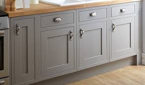 Kitchen Kitchen Handles On Shaker Cabinets With Carisbrooke Taupe Fr Replacement Kitchen Cabinet Doors Kitchen Cabinet Door Styles Replacing Kitchen Cabinets