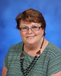 Miranda Dowling's Instagram, Twitter & Facebook