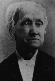 Leslie Stamm's Instagram, Twitter & Facebook