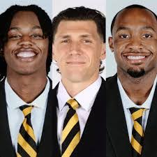 Aaron Carbaugh's Instagram, Twitter & Facebook