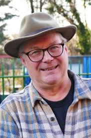 4,000 Simon Hall Stock Pictures, Editorial Images and Stock Photos