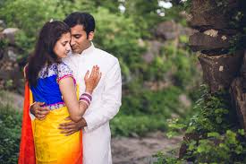 Fine art wedding photography aims to use fine art photography techniques to capture weddings. Midhula Vissu Wedding In India Geoff Duncan Photography