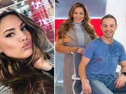 Kelly ann parsons (born 23 november 1979), known professionally as kelly brook, is an english actress, model, and media personality.she is known for her modelling work in the uk, and in the us for her role on the nbc sitcom one big happy (2015). Kelly Brook S Cheeky Banter Helps See Heart Radio Listeners Rocket Daily Star