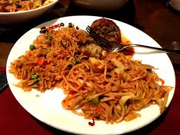 Bahannya :1 bks bihun ( untuk 5 porsi)2 butir telor 1 piring udang kupas1/4 potong bawang bombay1 potong kecil wortel 3 lembar jam. Free Images Dish Fried Noodles Pad Thai Ingredient Pancit Mie Goreng Meat Chinese Food Lo Mein Mee Siam Chow Mein Agujjim Thai Food Indian Chinese Cuisine Rice Noodles Char Kway Teow