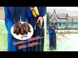Contoh yang bisa anda lihat adalah bagaimana amazon membuat deskripsi produk untun kindle paperwhite yang mereka jual. Contoh Iklan Paparan Deskriptif Produk Youtube