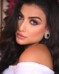 Ｍｏｒａ Ｍａｋｅｕｐ Ａｒｔｉｓｔ