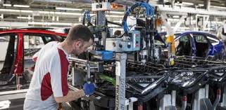 Se prevé la creación de 150 nuevos empleos para poder satisfacer las necesidades y el correcto funcionamiento de esta nueva fábrica de tortitas de patata en funes. Seat Sometera A Test De Coronavirus A 3 000 Trabajadores Antes De Su Incorporacion
