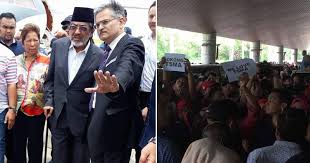 He did his service to the state as deputy chief minister of sabah & was a committed and influential political figure. Musa Aman Finally Returns To Sabah Greeted By 1 500 Supporters Chanting Hidup Tan Sri World Of Buzz