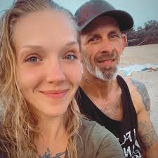 do your fingers get smaller? just got a engaged yesterday! gastric sleeve  scheduled for 12/11