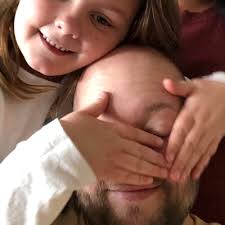 Federico Viticci :ticciseal:: "A bigger iPad? That folds? W…"