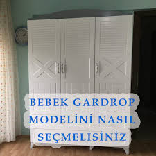 Full set bebek odası modellerimiz özellikle ekonomik olan bebek odası gruplarını ekstra indirimlerle satın almanıza olanak sağlaması için modele göre büyüyen bebek beşiklerin toplam 4 çekmecesi, 1 adet dolap ve 1 adet oyuncak dolabı mevcut olup, bebek odası modelleri arasında farklılık olabilir. Bebek Gardrop Modelini Nasil Secmelisiniz Incir Dekor Magaza