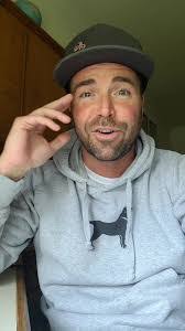 Sandy Mcauley's Instagram, Twitter & Facebook