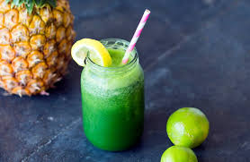 This green juice recipe is packed with kale, cucumbers, celery, lemon, ginger, and apples! 10 Summer Juicing Recipes
