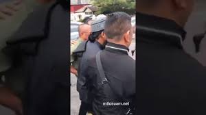 Kepada yang berminat untuk menjadi ahli sukarelawan unit tindakan khas persatuan pengguna islam malaysia, anda semua. Yusuf Azmi Dan Abang Ali Ppim Serah Diri Di Balai Polis Kajang