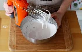 Recette Buche A La Creme De Marron En Video Recette Creme De Marron Recette Buche Buche De Noel Aux Marrons