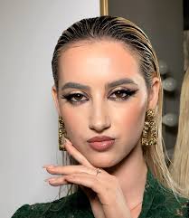 Andreea Olteanu make-up artist