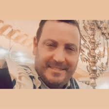 James Kemoun updated his profile picture.