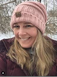 Lacy Dickson's Instagram, Twitter & Facebook