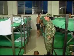 Escuela militar de suboficiales sargento inocencio chincá. Mujer Con Mando De Tropa En El Ejercito Nacional De Colombia Youtube
