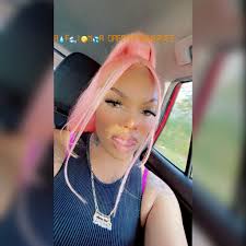 freeze dried strawberry 🍓 crunch ice cream bites 😩🤤 10000000/10