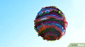 Vous n'échapperez pas, quoi qu'il arrive, à l'étape aussi, vous pouvez opter pour une piñata garnie d'oeufs ou de fritures en chocolat, idéale à suspendre durant. Comment Fabriquer Une Pinata Avec Images Wikihow