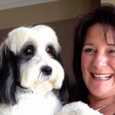 Brenda Licocci's Instagram, Twitter & Facebook